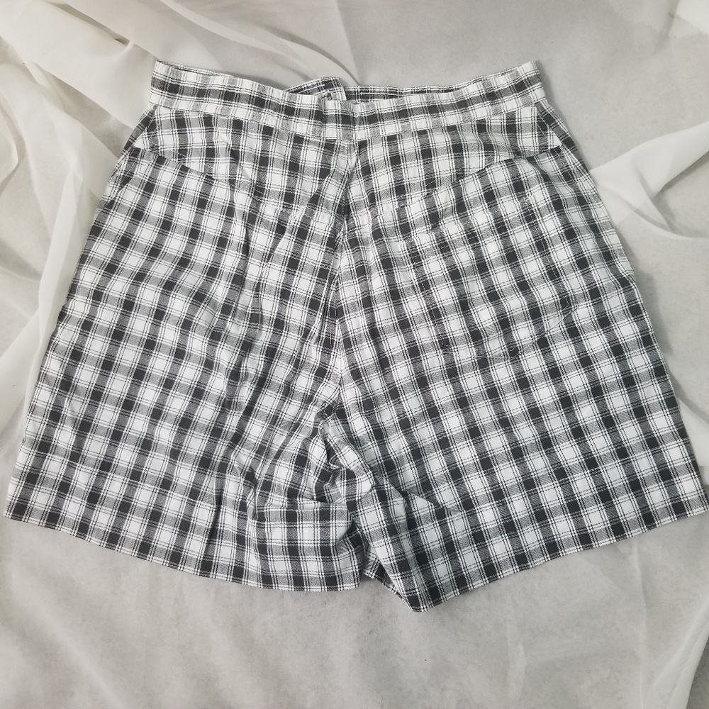 Liz sport Shorts size 8 - Picture 2 of 6